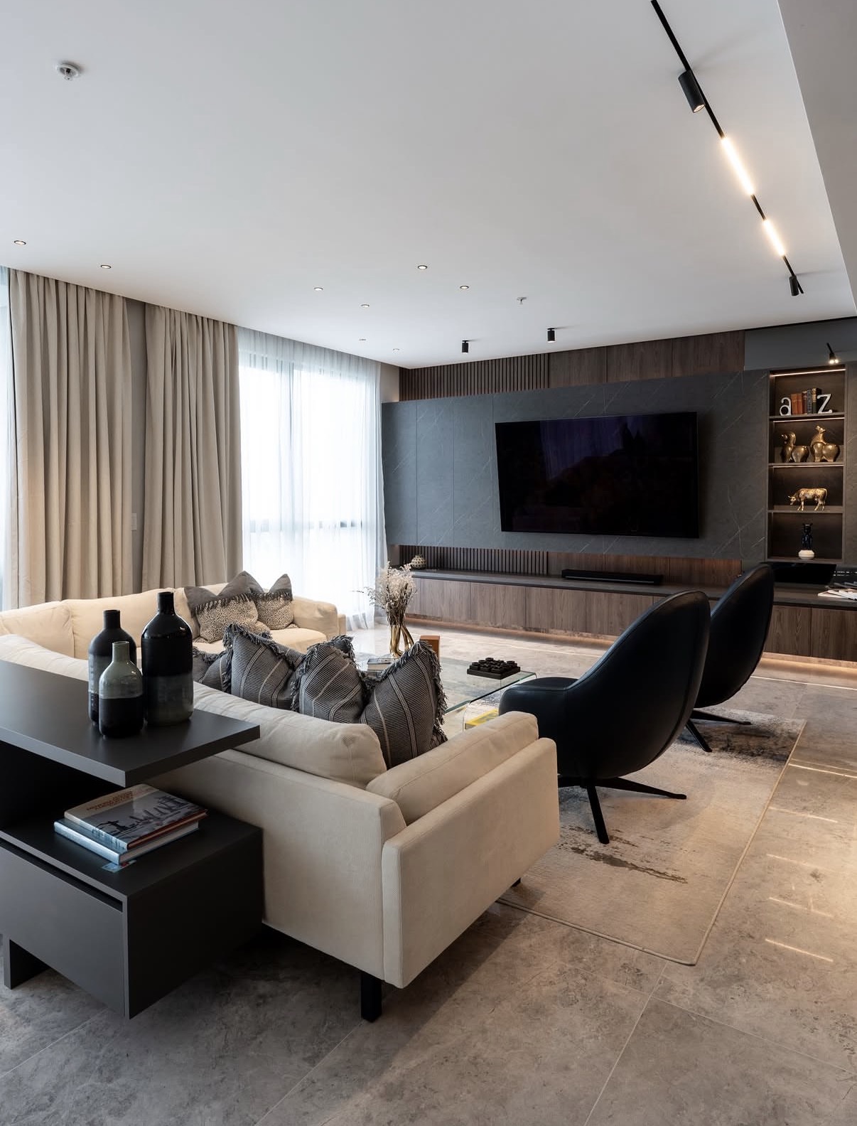 Sala principal — PH Empire